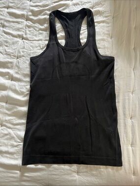 Lululemon swiftly Women’s Black Racerback Tank Top